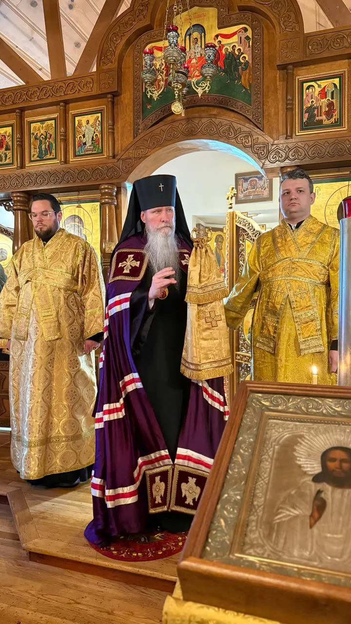 Archbishop Kyril Tonsure Pic 3